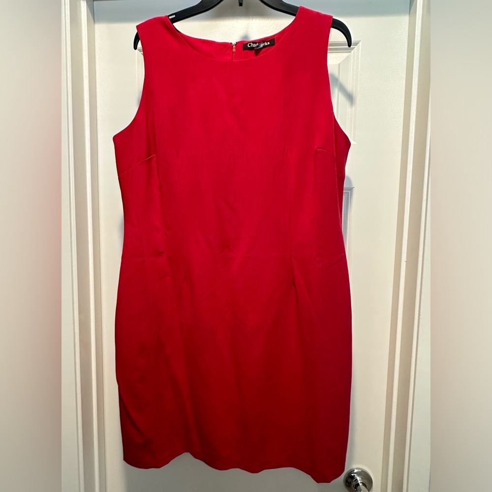NWOT STUNNING RED SHEATH DRESS, FULLY LINED, JEWEL NECKLINE BACK ZIP